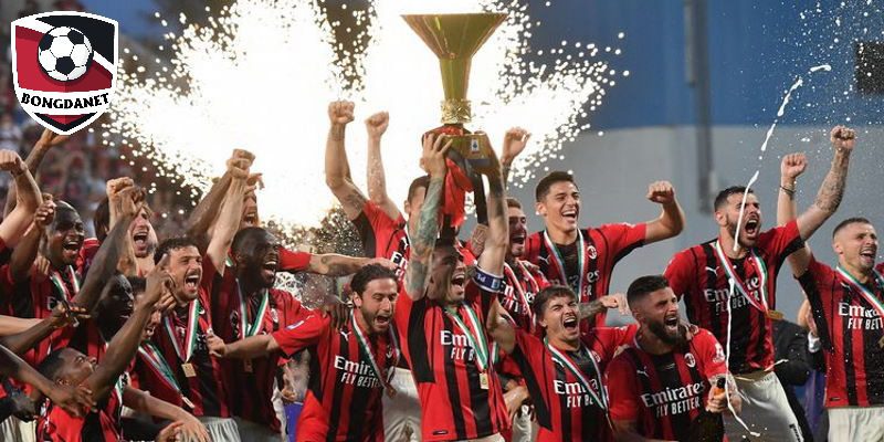AC Milan vô địch mùa 2021/22 rất xứng đáng và thuyết phục