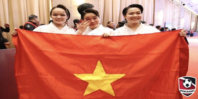 Đoàn thể thao Việt Nam nhận về liên tiếp 2 tấm huy chương vàng bộ môn karate