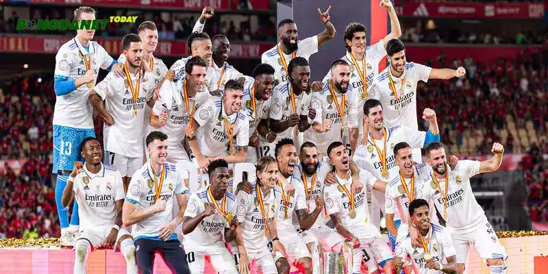 Real Madrid cùng Carlo Ancelotti chỉ có danh hiệu Cúp Nhà vua ở mùa 2022/23