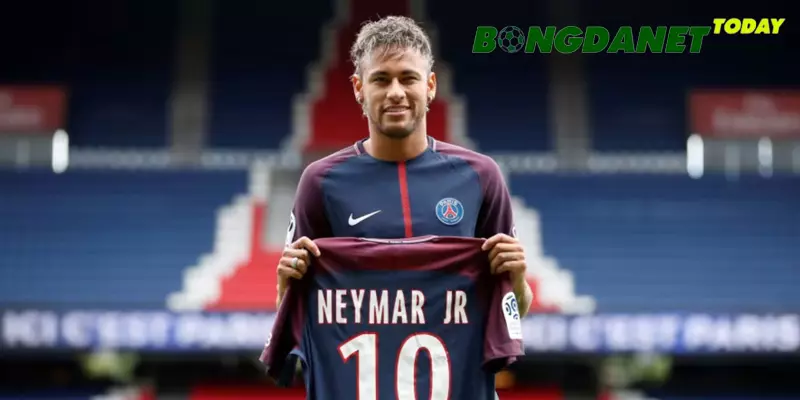 Chia tay Neymar sẽ là hình ảnh tiêu biểu cho sự tan rã của PSG