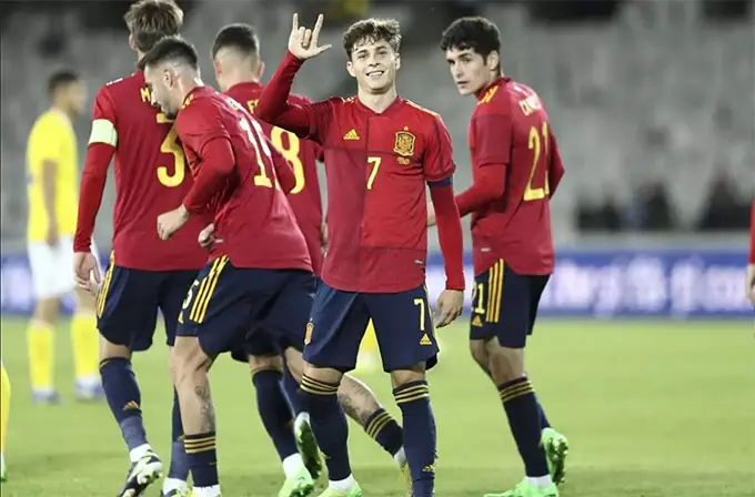Tây Ban Nha xứng đáng ứng của viên vô địch Euro U21