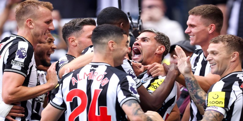 Kết quả bóng đá hôm nay: Chích chòe Newcastle đại thắng trong ngày mở màn Ngoại hạng Anh